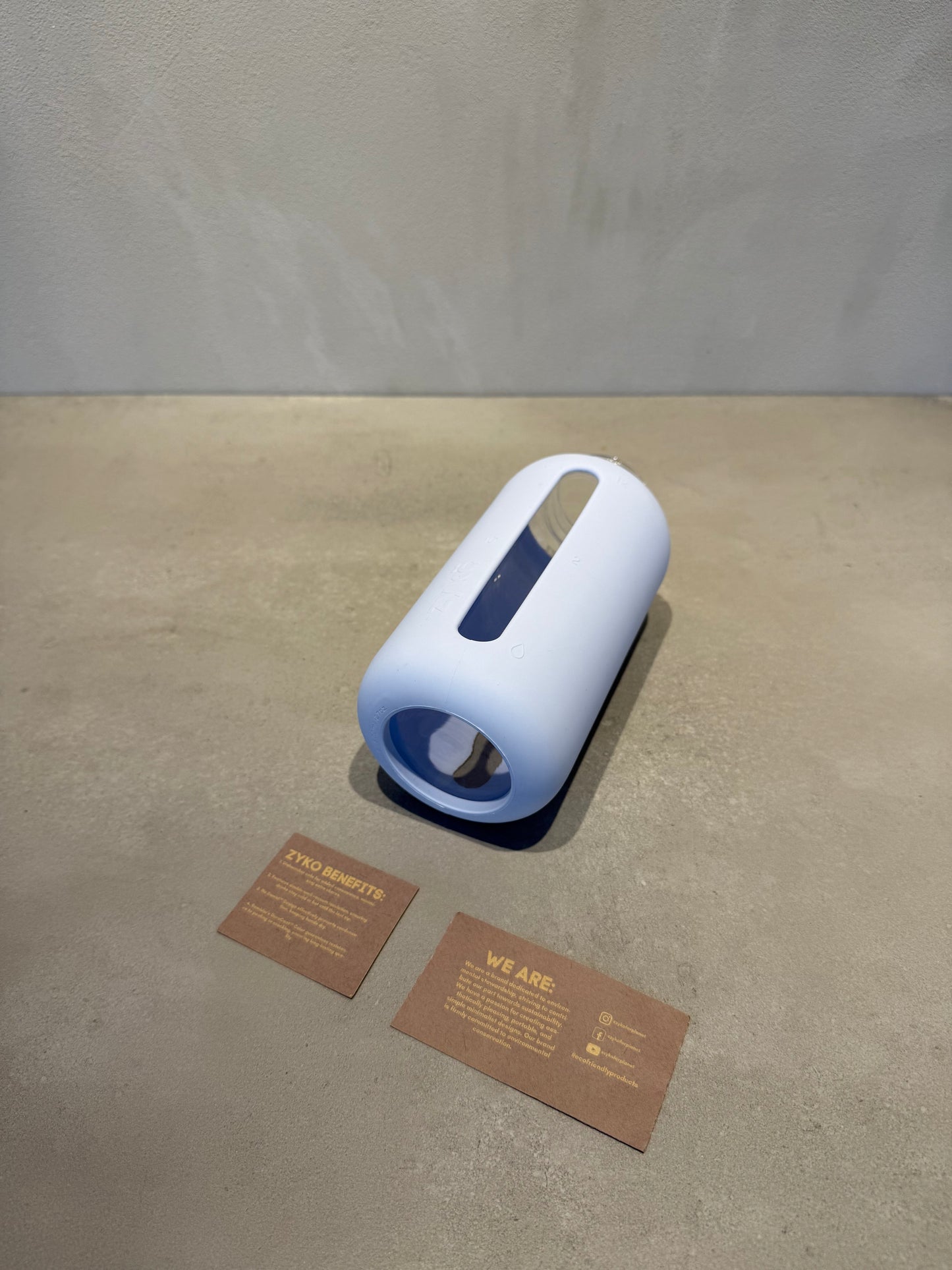 Zyko botella Basic - Celeste -7104