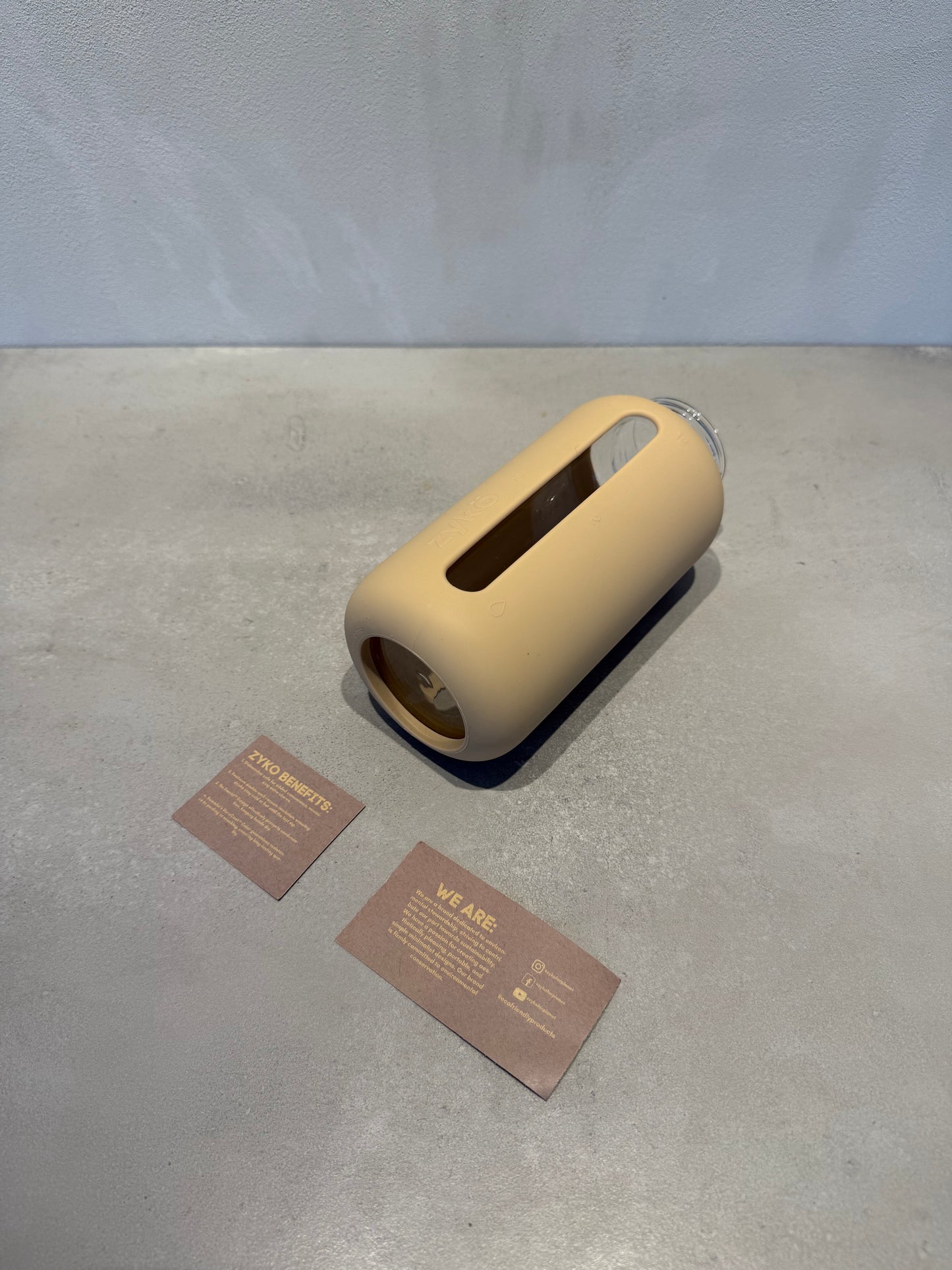 Zyko botella Basic - Khaki -7106