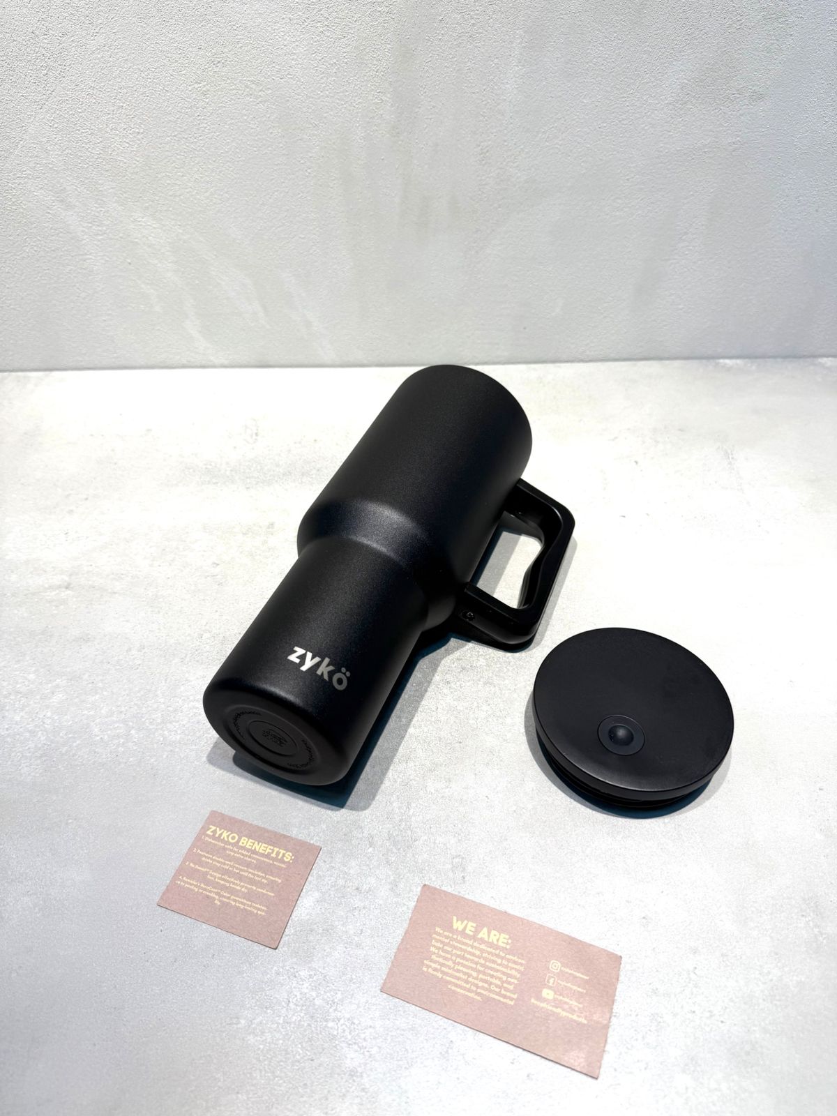 Zyko 40oz - Negro -7095