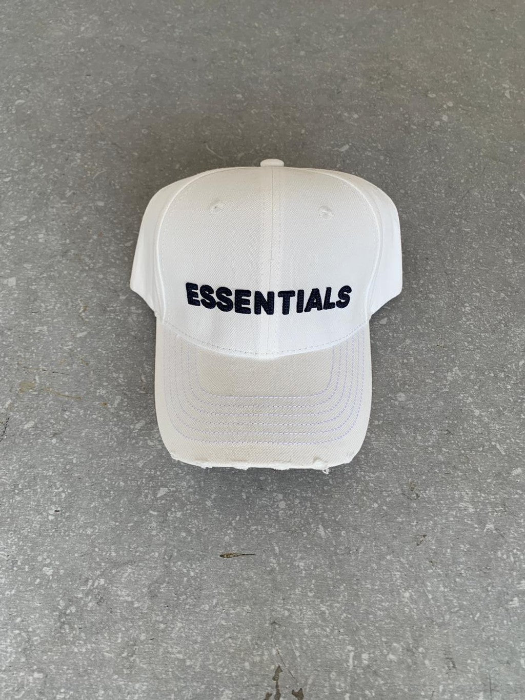 Gorra ESSENTIALS - Blanca