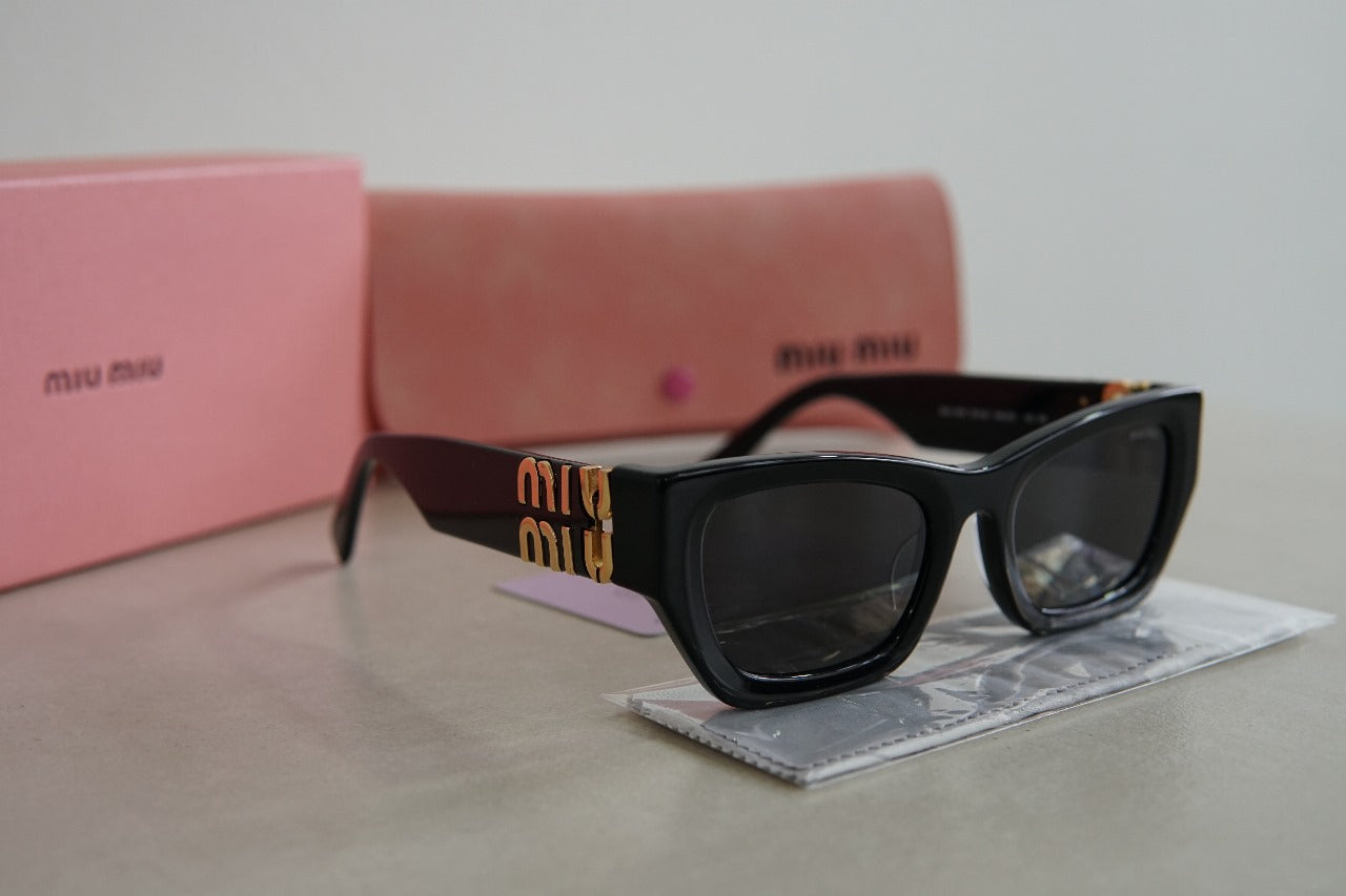 Lentes de Sol Miu Miu SMU09W