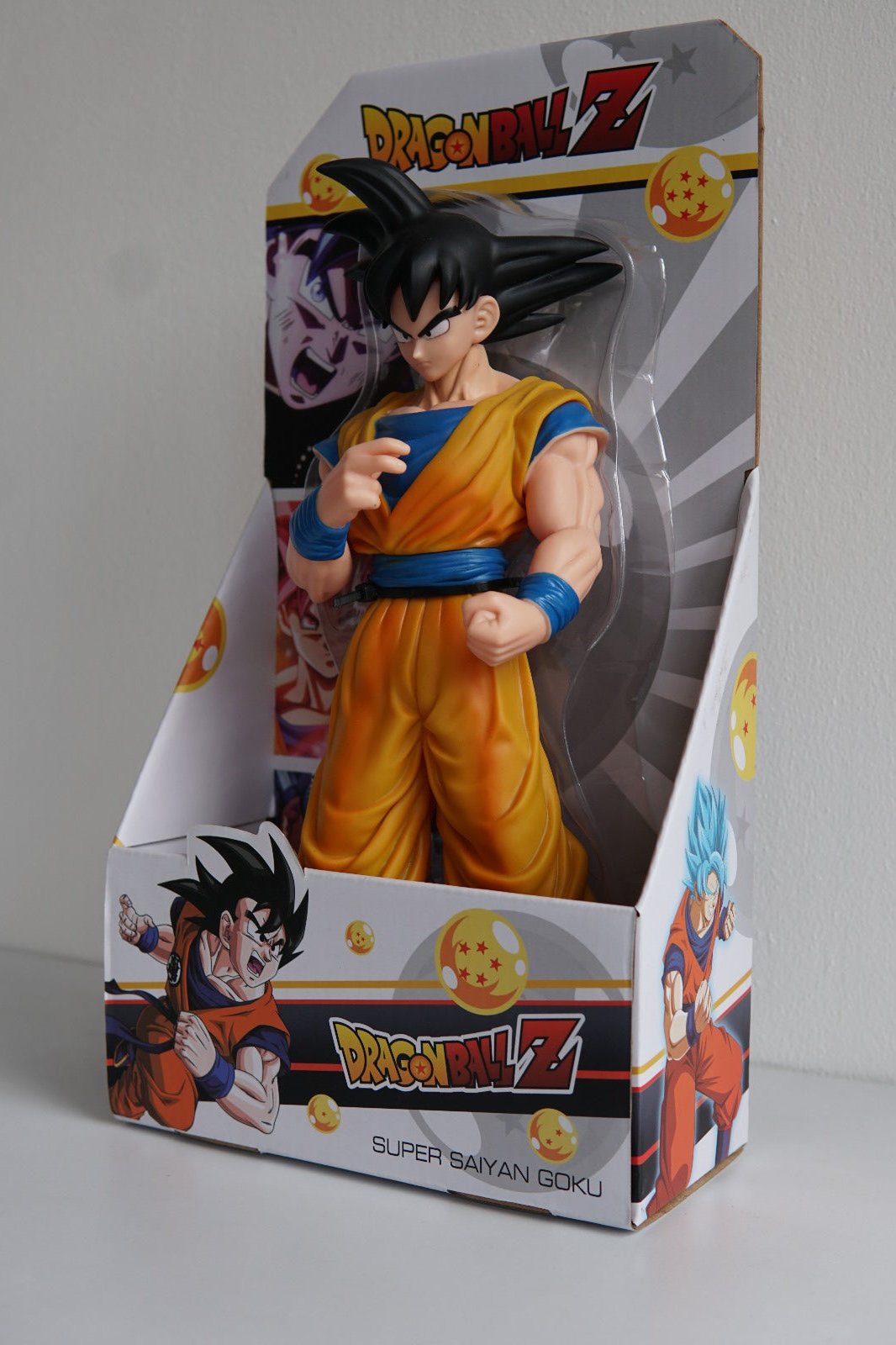 Figura Coleccionable De Goku