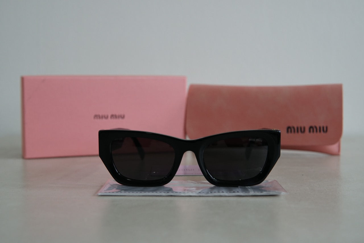 Lentes de Sol Miu Miu SMU09W