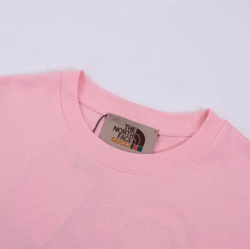 Camiseta The North Face Colaboración con Gucci (ROSA)