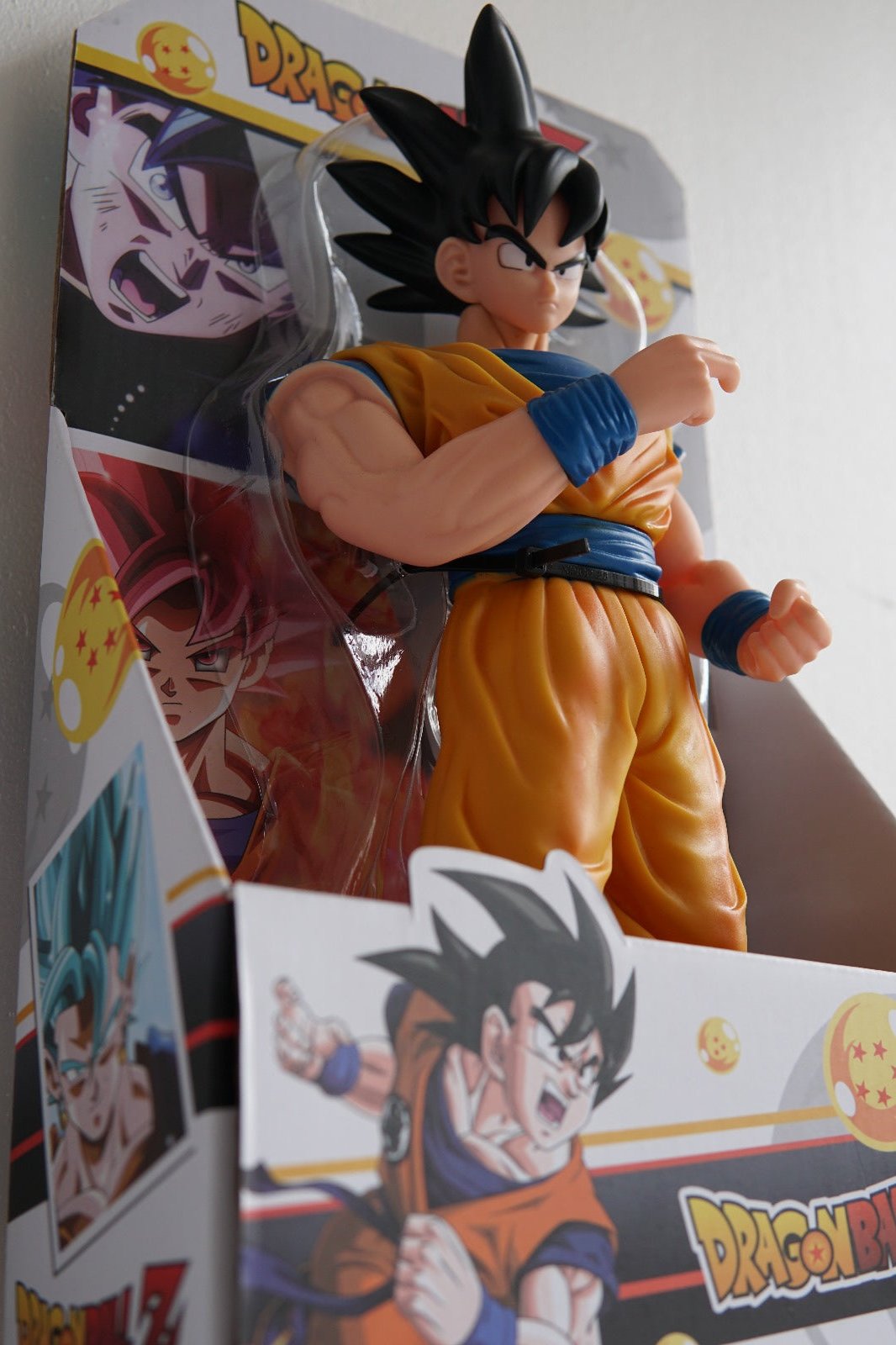 Figura Coleccionable De Goku