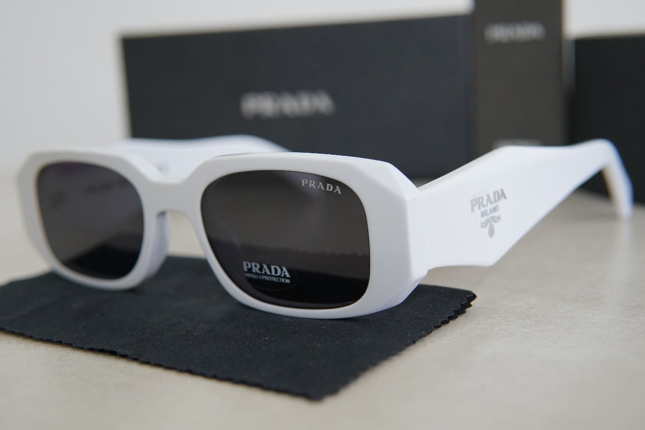 Lentes Oscuros Prada Milano SPR17W Square Shape