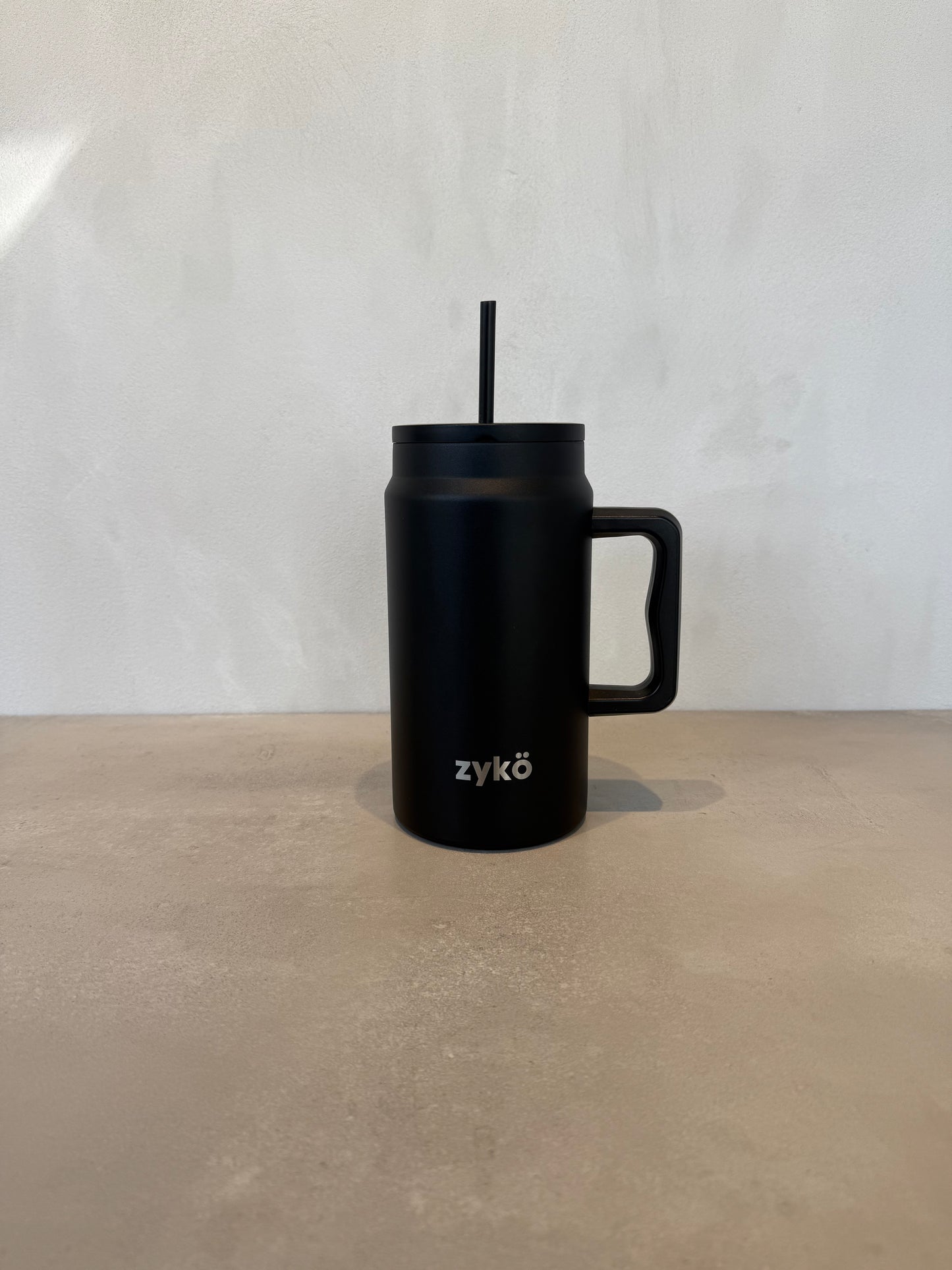 Zyko 50oz Negro