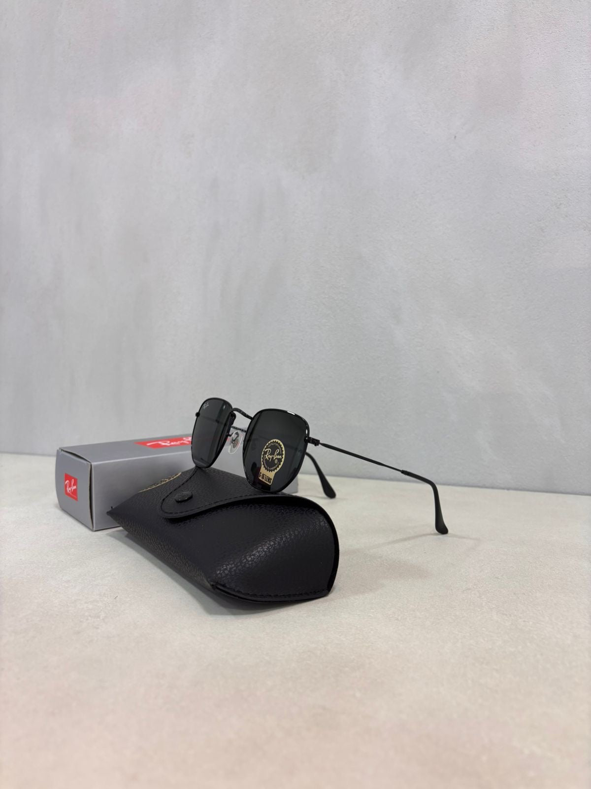 Hexagonal Black Green