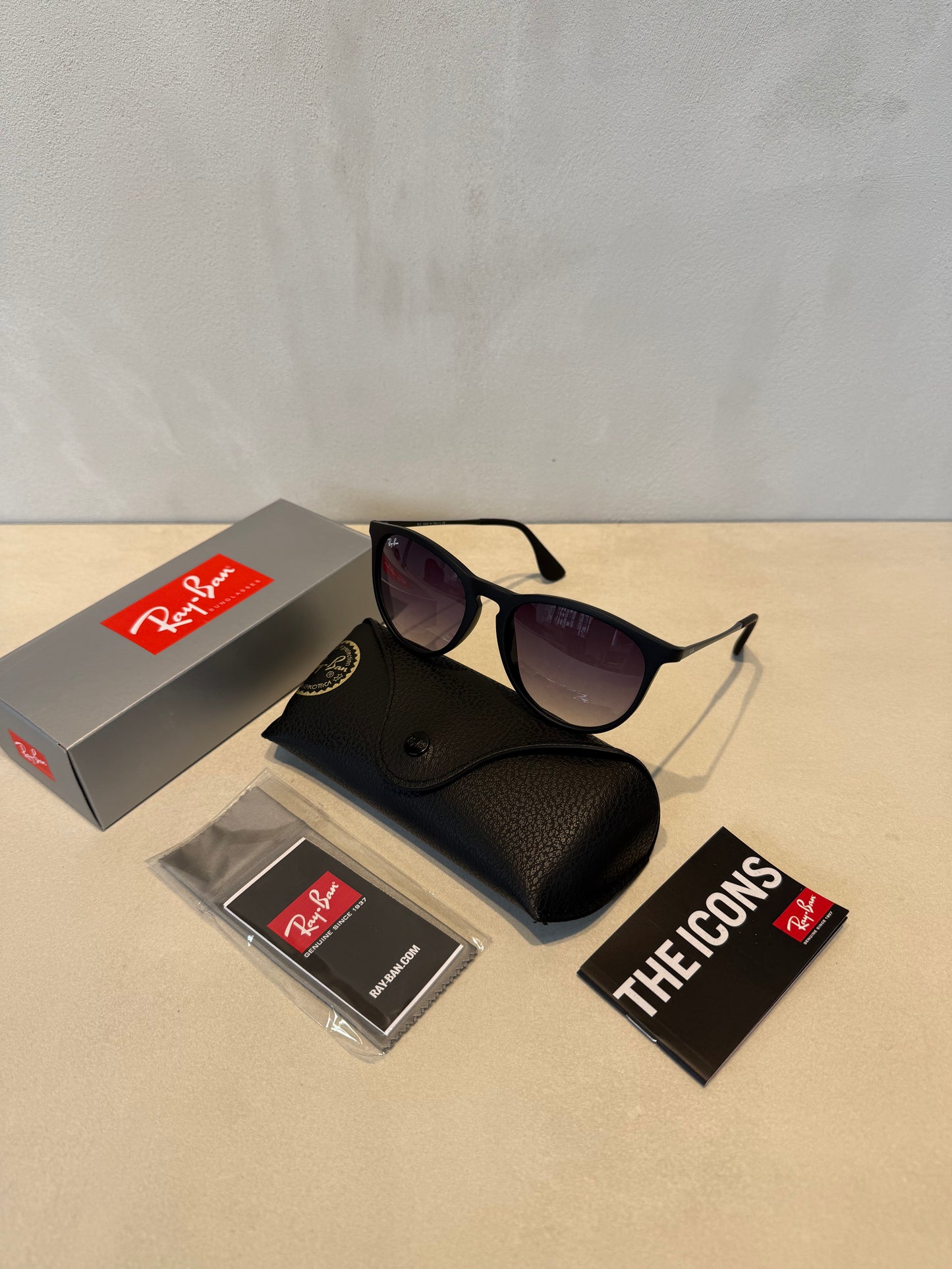 Ericka Gradient Grey