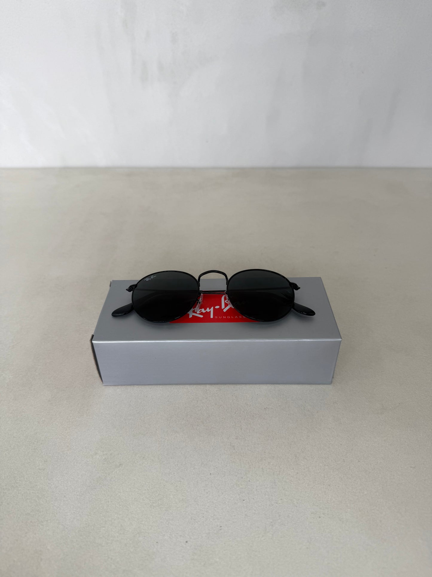 Round Metal Black Grey