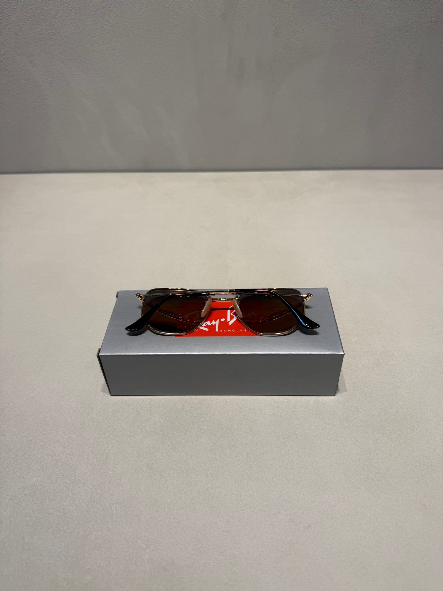 Hexagonal Mirror Pink