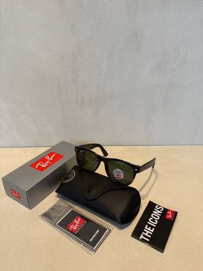 Wayfarer Polarized Green