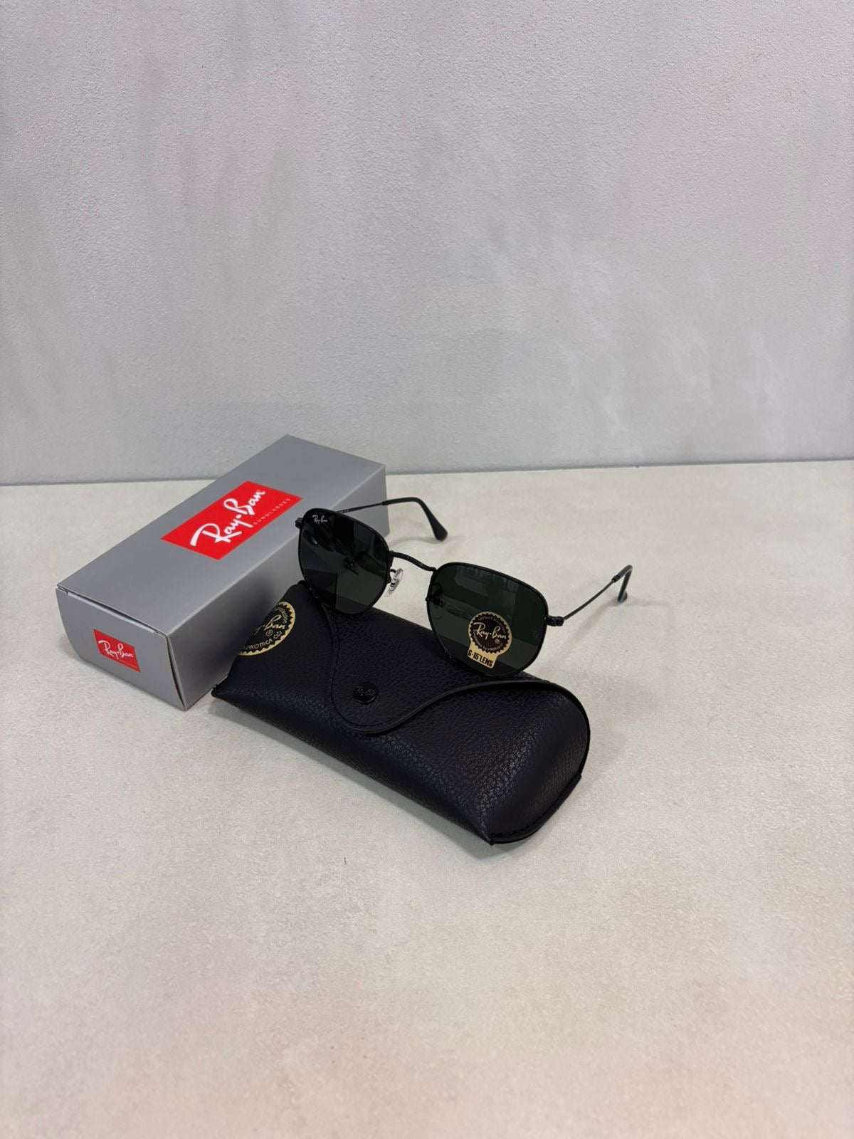 Hexagonal Black Grey