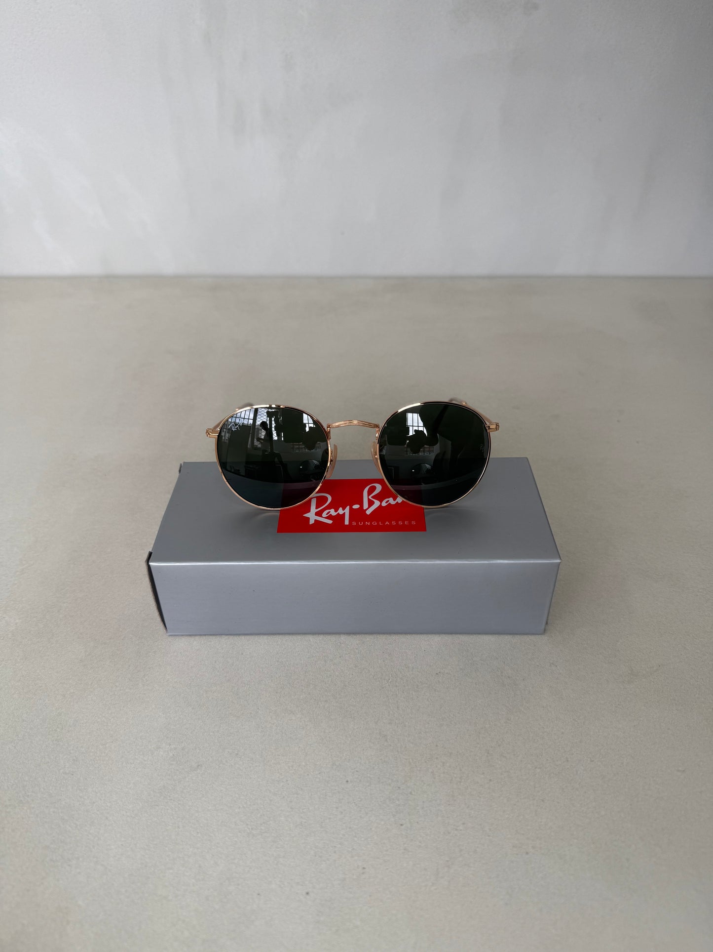 Round Metal Arista Green