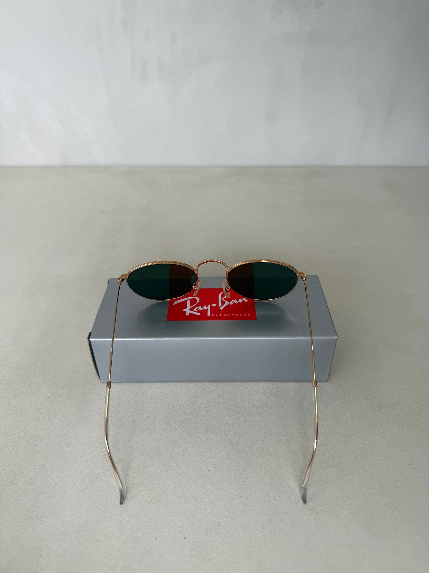 Round Metal Arista Green