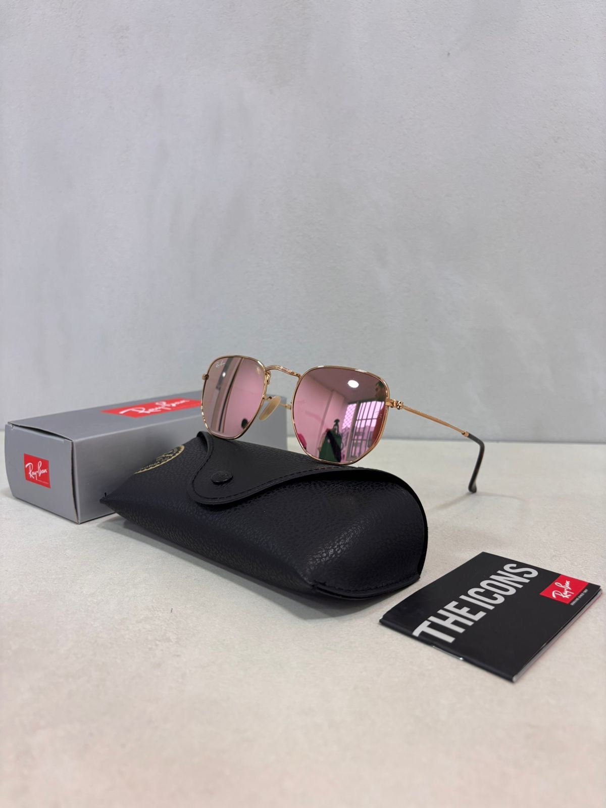 Hexagonal Mirror Pink