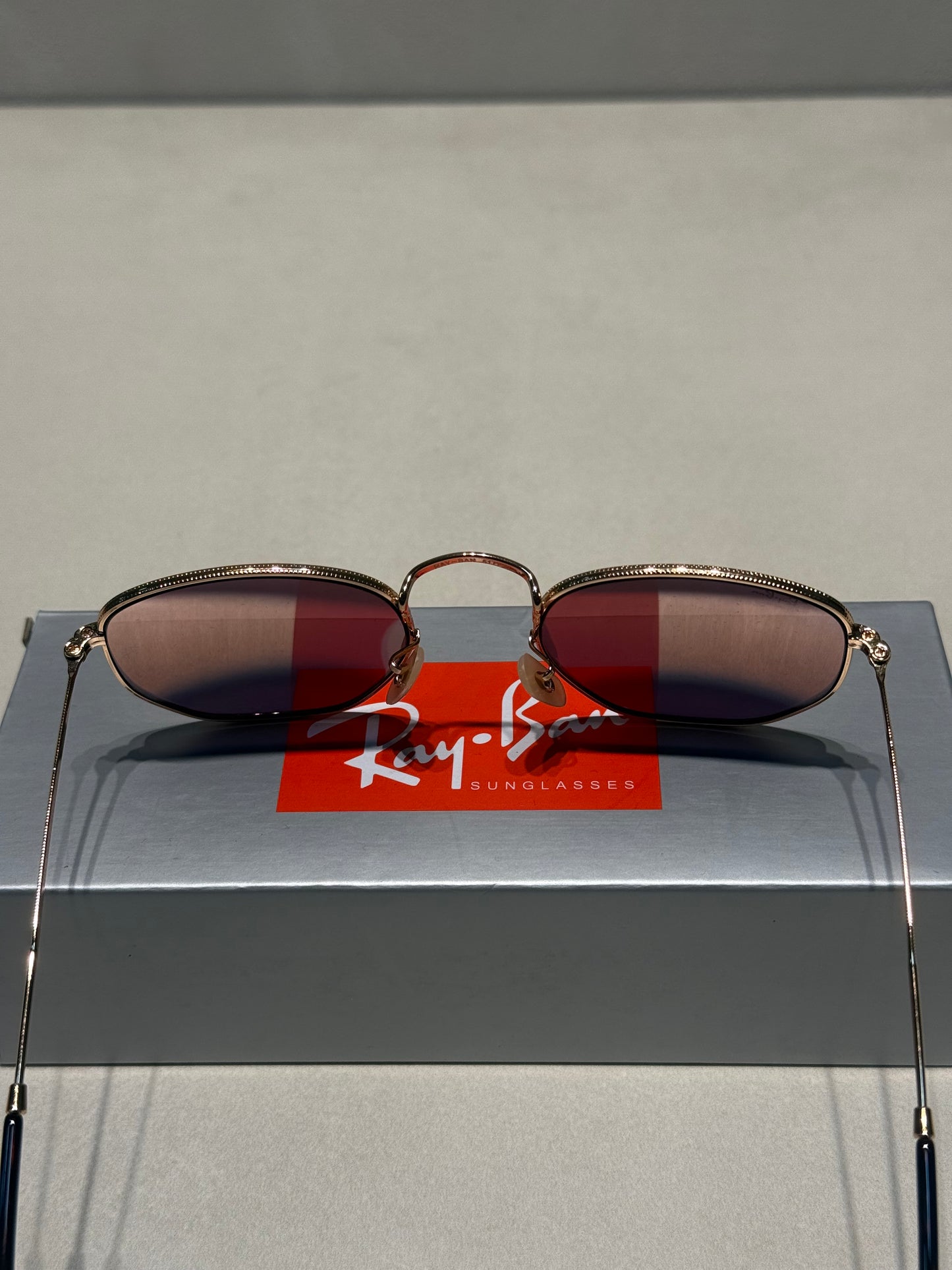 Hexagonal Mirror Pink