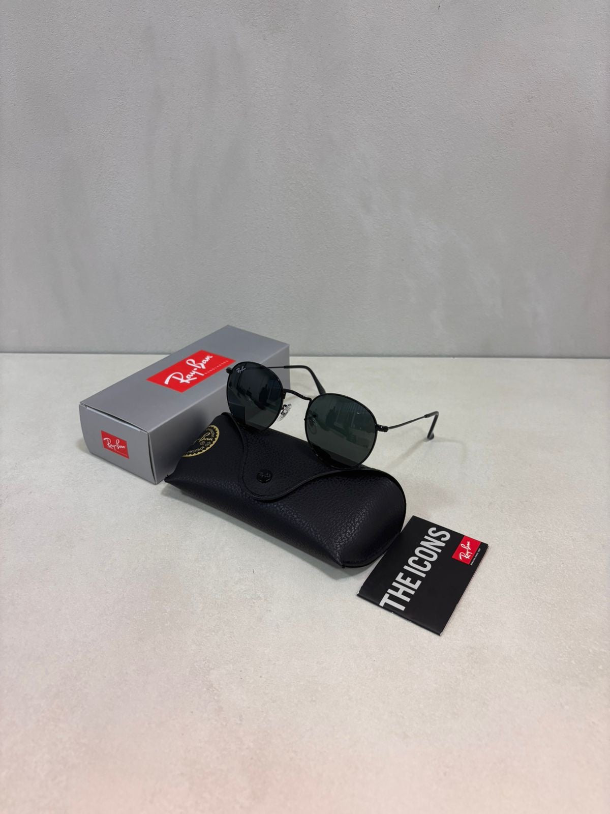 Round Metal Black Arista Green